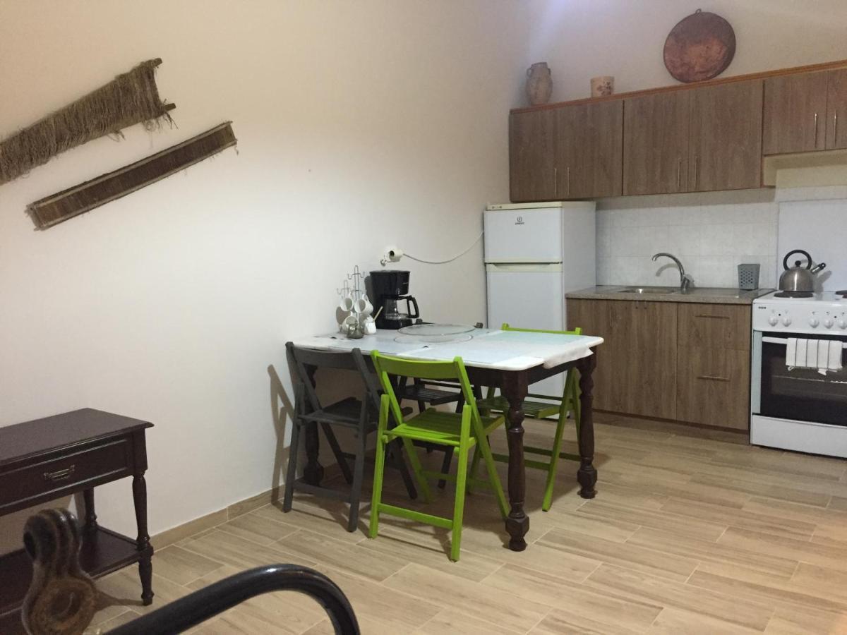 Genari Beach Apartments Levendokhorion Экстерьер фото
