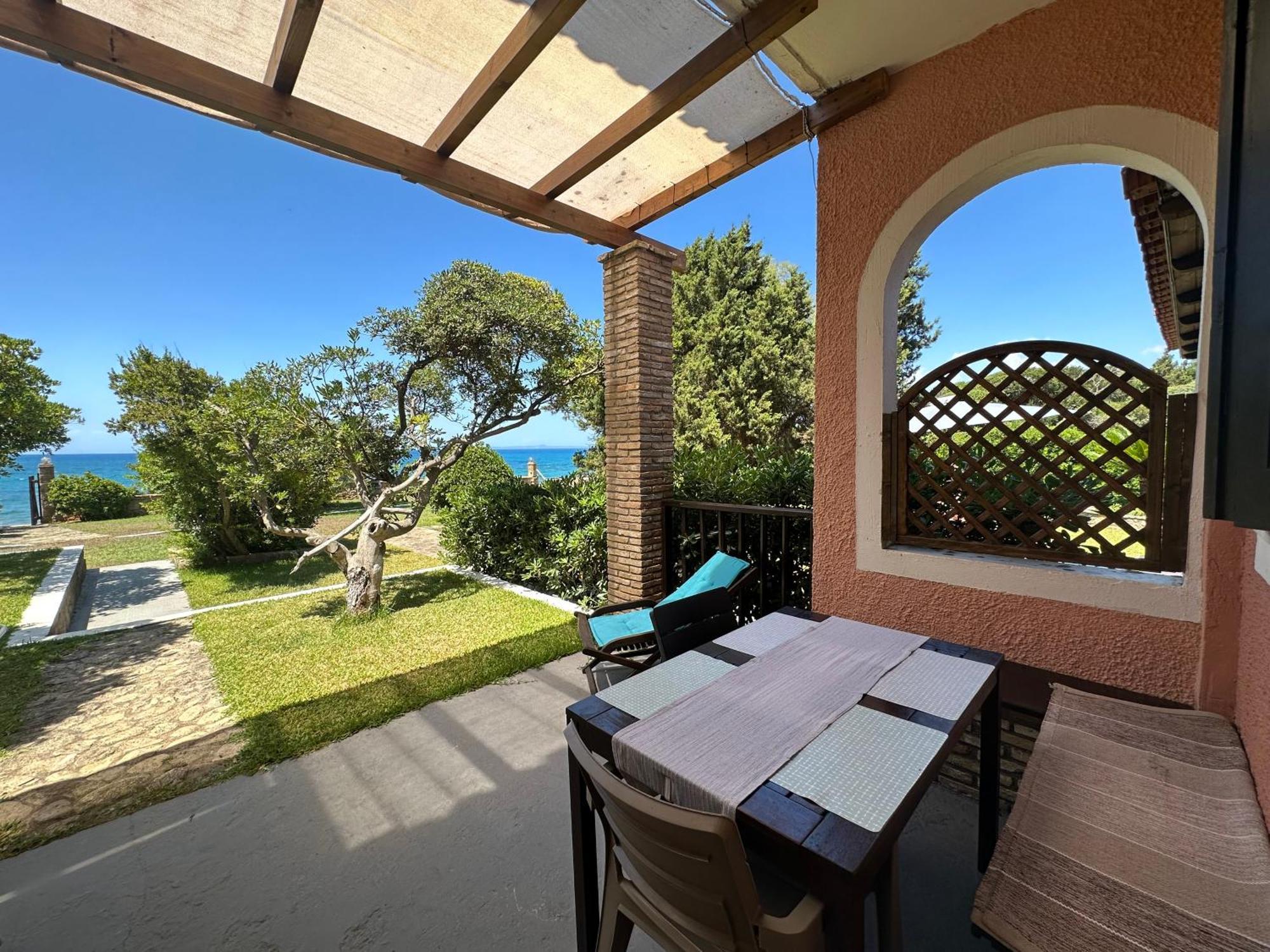 Genari Beach Apartments Levendokhorion Экстерьер фото