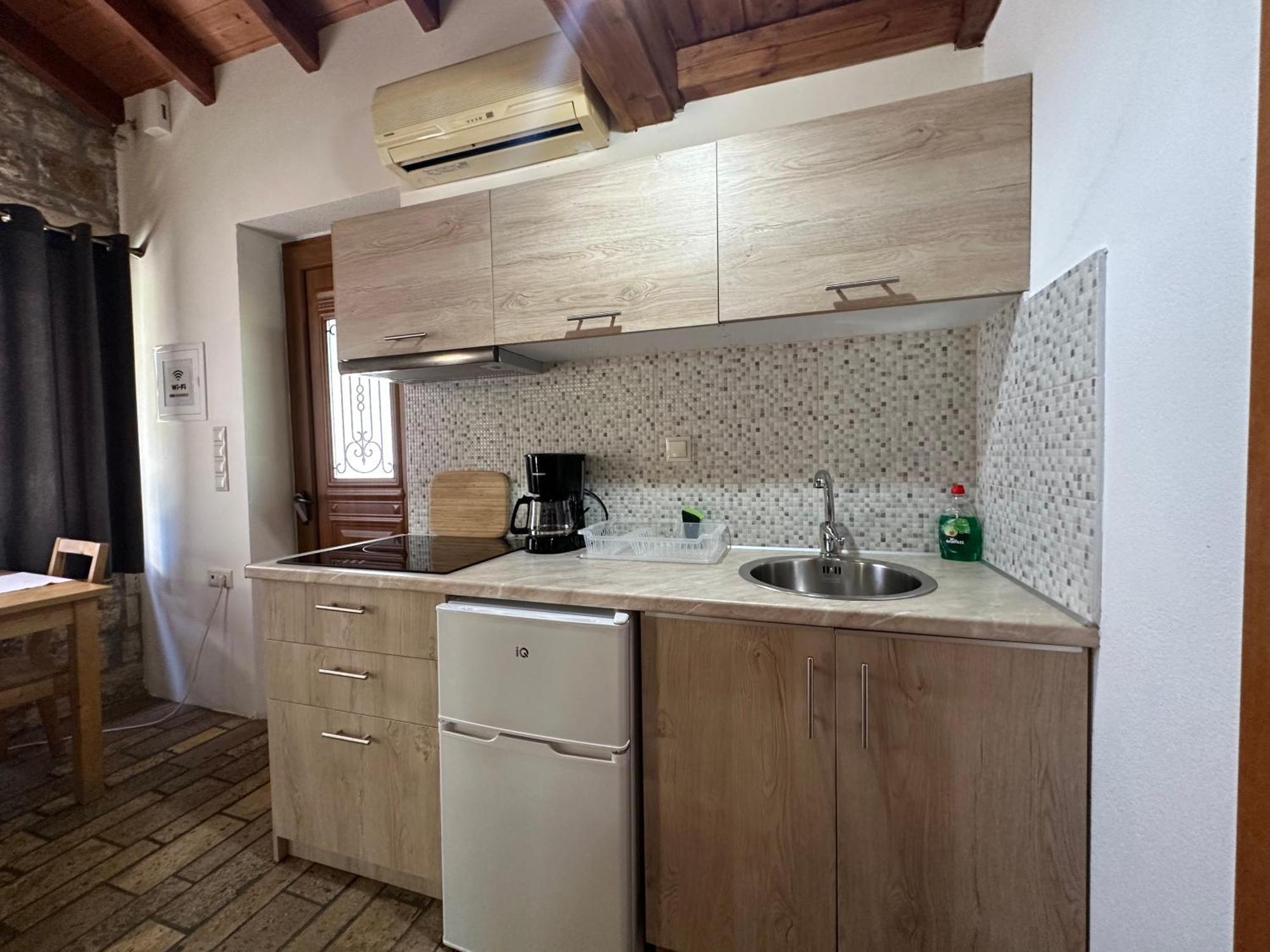 Genari Beach Apartments Levendokhorion Экстерьер фото