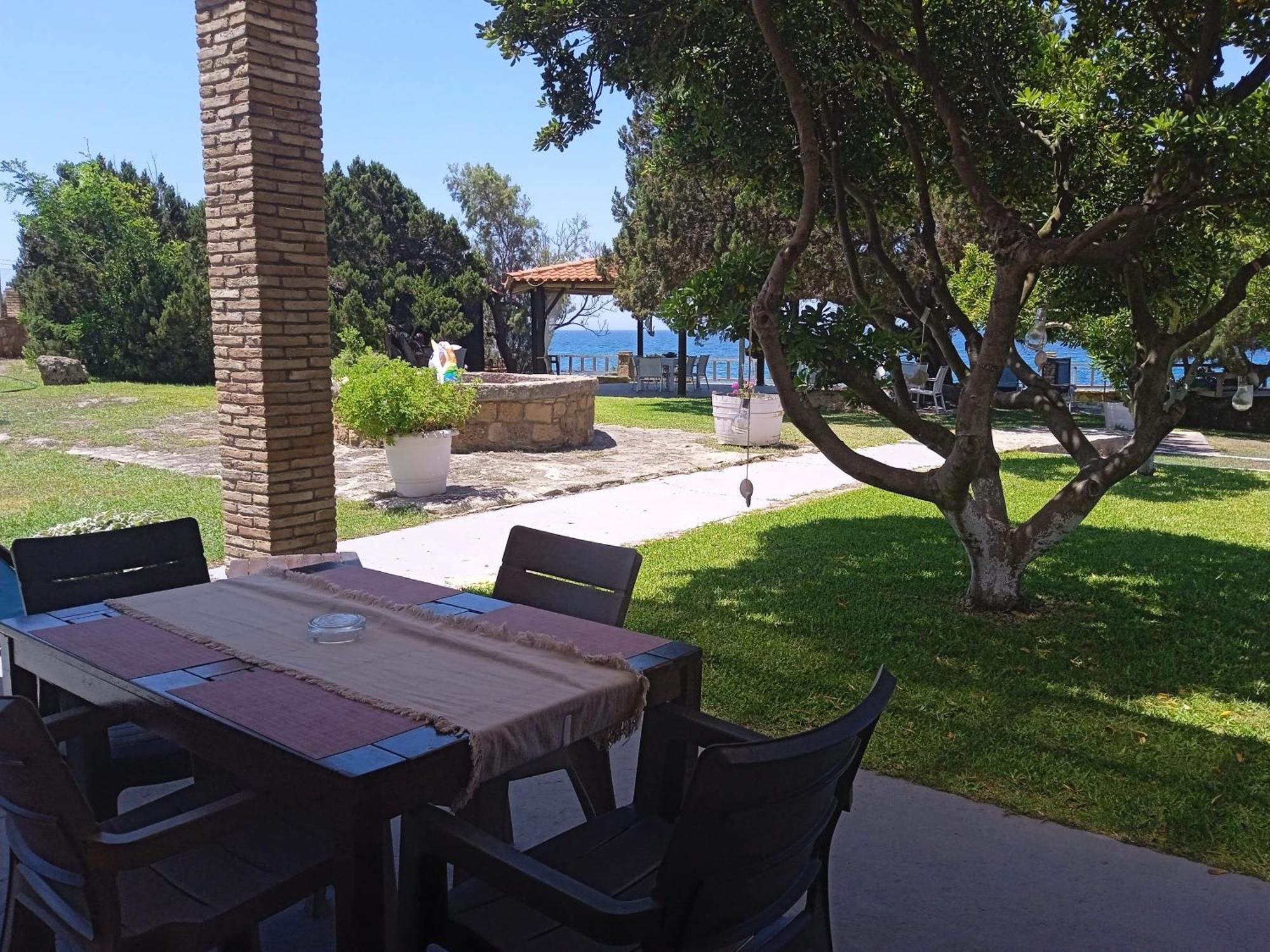 Genari Beach Apartments Levendokhorion Экстерьер фото
